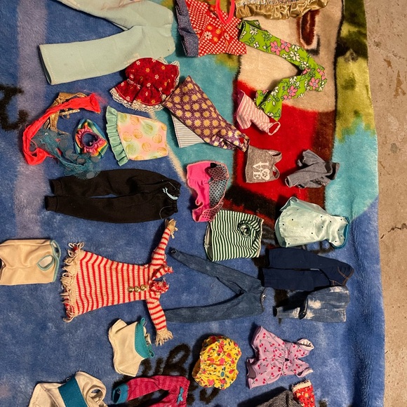 Huge Barbie Lot - Picture 2 of 16